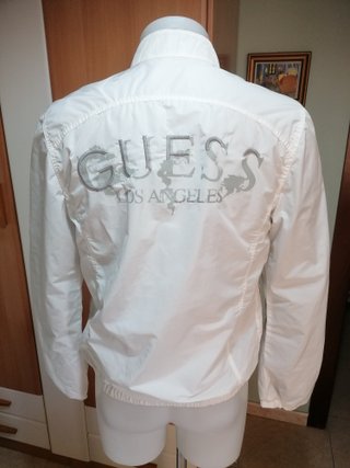 GUESS ligera + regalo