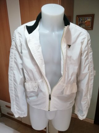 GUESS ligera + regalo