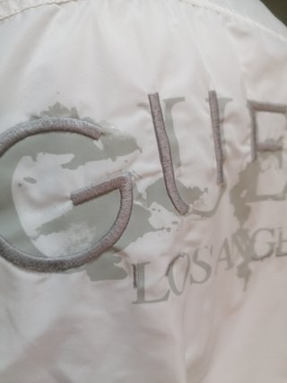GUESS ligera + regalo