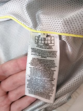GUESS ligera + regalo