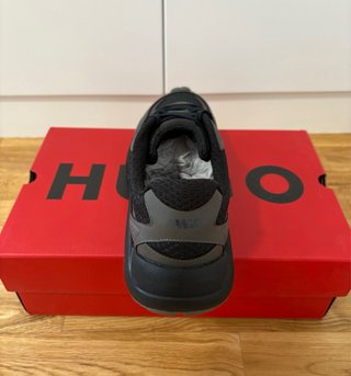 Nuevas zapatillas original de hombre Hugo Boss 43