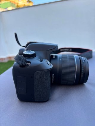 Canon EOS 4000D + Accesorios Cámara