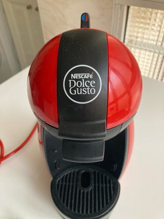 Macchina da caffè Nescafé Dolce Gusto rossa