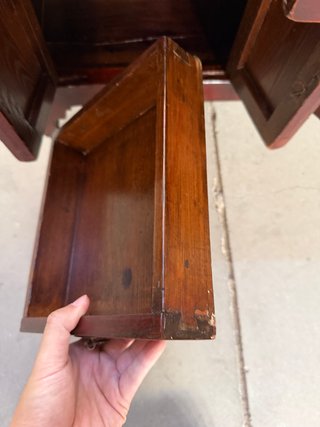 Mueble bajo chino antiguo restaurado