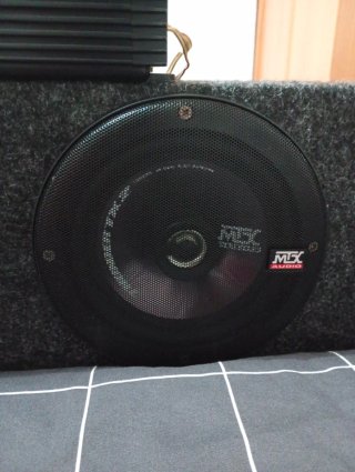 Amplificador y Altavoces MTX .