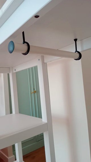 Armario, colgador estanteria Ikea Hemnes + regalo