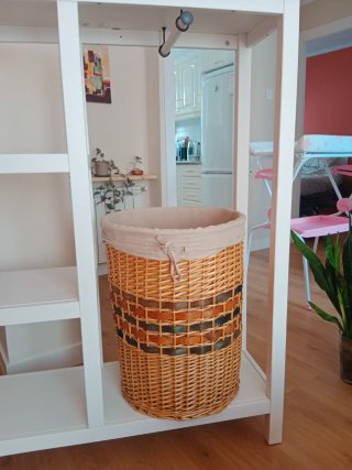 Armario, colgador estanteria Ikea Hemnes + regalo