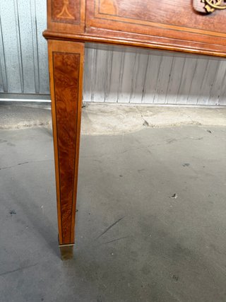Escritorio antiguo marquetería restaurado