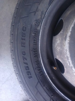 Llantas Nissan Cabstar 2003