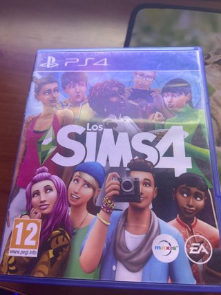 Los Sims 4 PS4