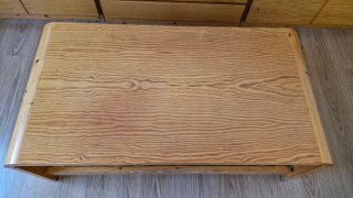Mesa baja de madera maciza