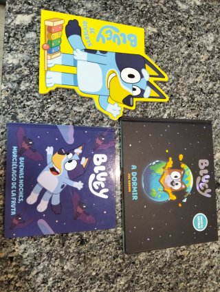 Bluey: Bluey se divierte. Libro de cartón