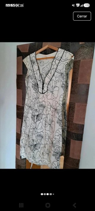 Vestido floral beige y negro