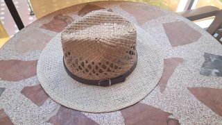 Sombrero di paglia intrecciato per donna