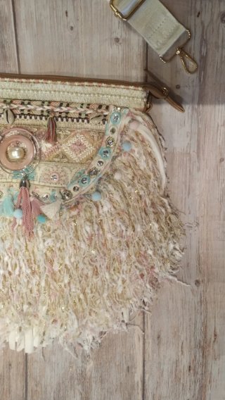 Bolso Boho Chic Hecho a Mano