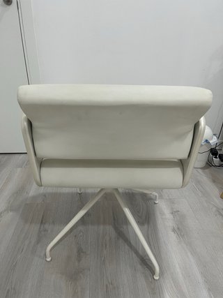 Sillón despacho/estética beige y blanco