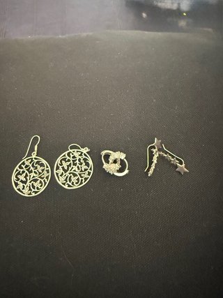 Pendientes plateados de diseño