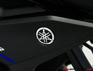 YAMAHA TRACER 900
