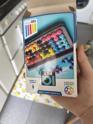 Juego de lógica Tetris con caja
