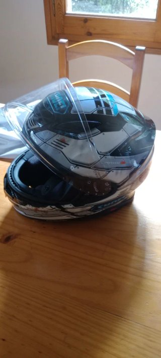 Casco de moto SHOEI A ESTRENAR!