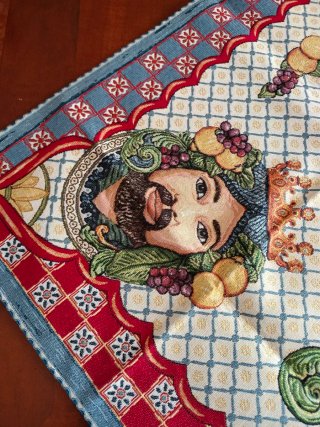 Copritavolo quadrato nuovo