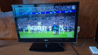 ​TV LED LG 26" +Mando y Cable Original Buen estado