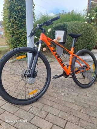 Bicicleta Trek Marlin 7 Arancione