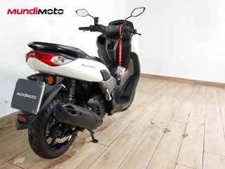 YAMAHA NMAX