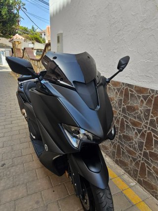 Yamaha Tmax 560 2021 Negra