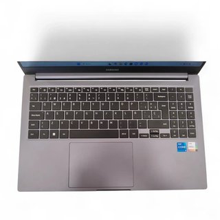 PORTATIL SAMSUNG GALAXY BOOK 4  NP750XGK-INTEL I5-1335U, 16 GB, 512 GB SSD + CARGADOR