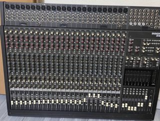 Mesa de Sonido Mackie 24.8 24 Canales