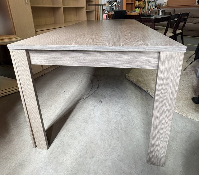 MESA DE COMEDOR