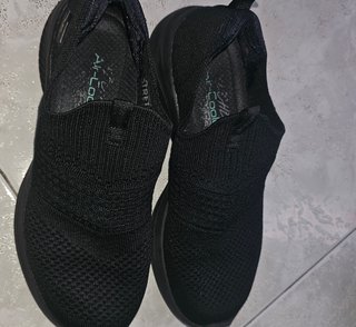 Zapatos Skechers Negros