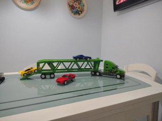 Camión transporte coches