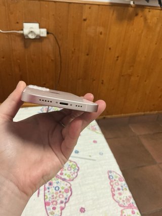 iPhone 13 Apple