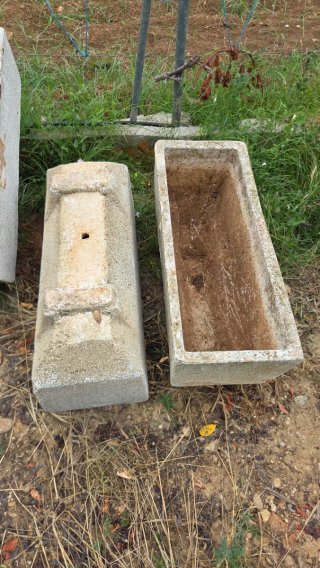 4 Jardineras de piedra