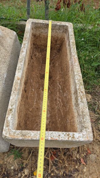 4 Jardineras de piedra