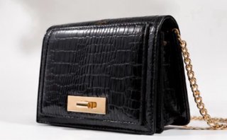 Bolso fiesta negro efecto piel cocodrilo