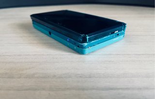 Nintendo 3DS Verde con Pokemon Bank e giochi
