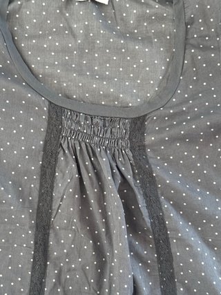 Vestido veraniego topitos gris