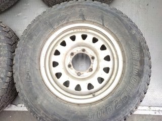 Llantas 15” Mitsubishi L200 K74T