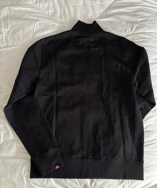 Chaqueta deportiva Ellesse negra