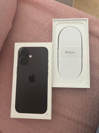 Caja iPhone 16 Negra
