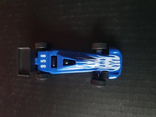 Macchinina da corsa blu anni '80