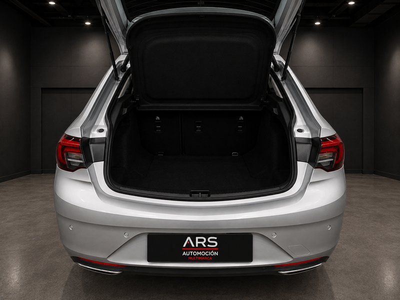 Opel Insignia 2022, foto 14