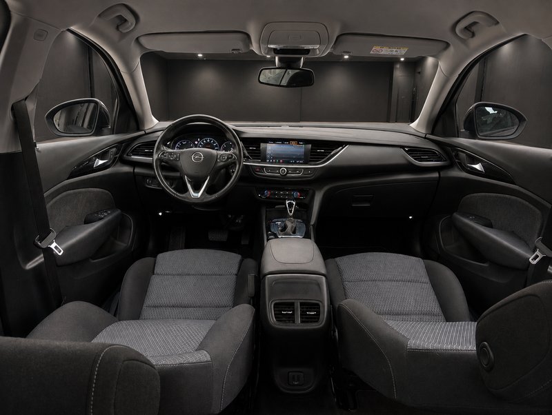 Opel Insignia 2022, foto 10