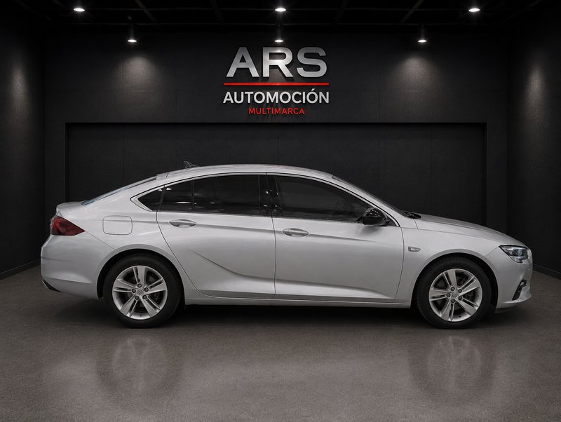 Opel Insignia 2022, foto 12