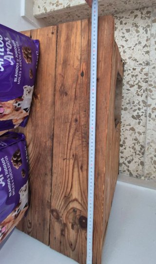 Casita para perro de madera