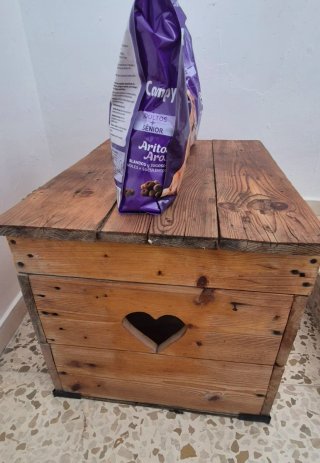 Casita para perro de madera