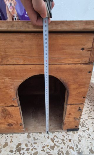 Casita para perro de madera